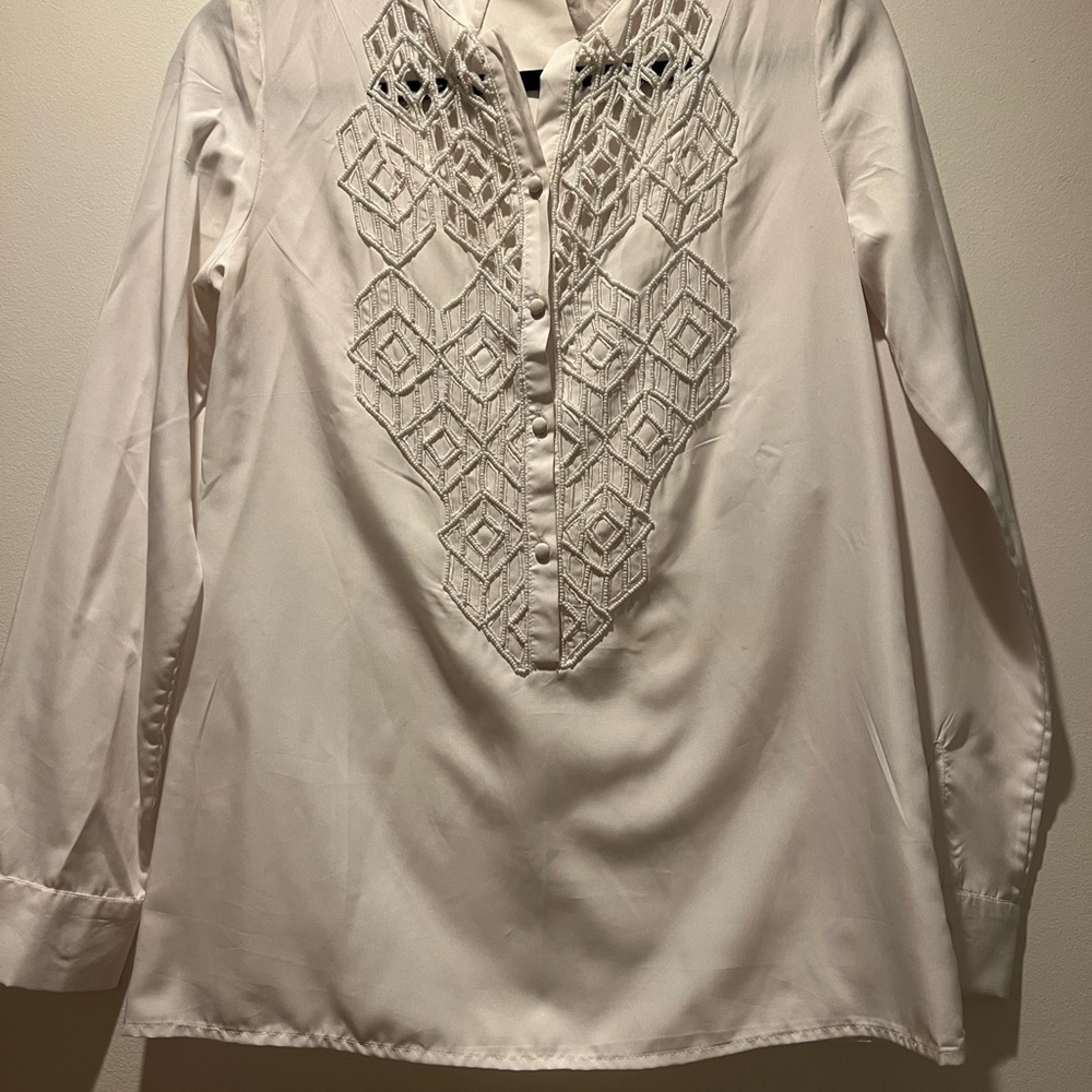Elegant White Embroidered Women's Top